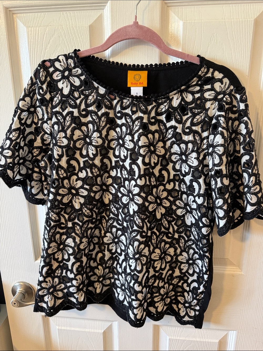 Ruby Rd. Black & White Floral Lace Overlay Short Sleeve Top